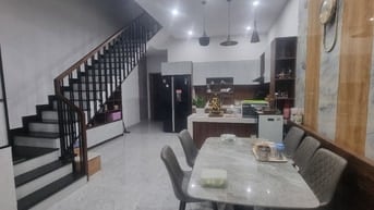 TÔI CHÍNH CHỦ ĐƯỜNG TRẦN KIM XUYẾN - NHÀ MỚI 3 TẦNG FULL NỘI THẤT TLTT