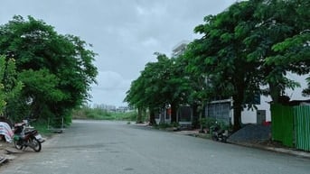Cần bán gấp nền đất 13E Intresco - 100m2 đường rộng 20m hướng Đông Nam