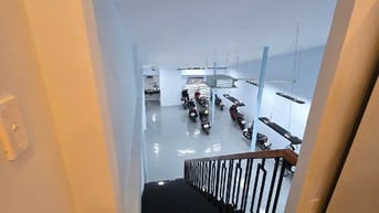 Bán nhà ngang 6m mặt tiền Nguyễn Hữu Cảnh, Bình Thạnh