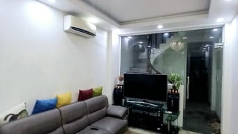 BÁN NHÀ RIÊNG - Ô tô đỗ cửa, nhiều tiện ích