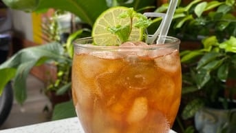 Khách cần sang quán cafe sân vườn Đặng Thùy Trâm, Bình Thạnh