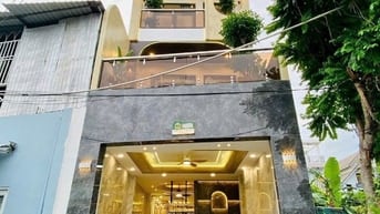 Nhà tuyệt đẹp DT:4x18m góc 2 mặt hẻm trước sau xe hơi Nguyễn Văn Khối