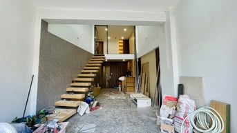 MB CẦU SG Q2 CÓ LỬNG SIÊU XINH PHONG CÁCH HIỆN ĐẠI PHÙ HỢP Ở VÀ LÀM VP