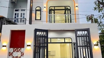 Bán nhà sổ riêng, chỉ 800 triệu sở hữu nggay, 100m2 cách mặt tiền 300m