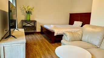 Gía 10tr/tháng đến 13.5tr/tháng, căn hộ Ngay đường Xuân Thủy P. ThảoĐ