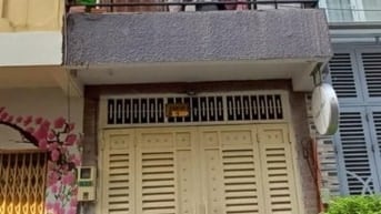NHÀ 136/7 ĐẶNG VĂN NGỮ, CHO THUÊ