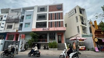 Cho thuê nhà nguyên căn mặt tiền đường 285 đường Phan Xích Long Phú Nh