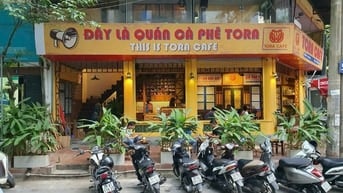 Cho thuê nhà mặt Phố Đặng Tiến Đông 160mx2T mặt tiền 6.6m, Vị trí đẹp 