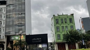 Lô đất ven biển Mỹ Khê, 2 mặt tiền, gần trung tâm tài chính quốc tế