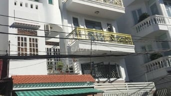 CHDV siêu ngộp, 5.3 x 11m, Hầm 5T Giá 8.7 tỷ thương lượng