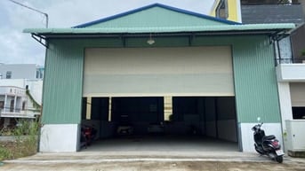 Ket tiền ! Bán gấp căn xưởng ở gần KCN Trảng Bàng 200m2 SHR giá 700tr