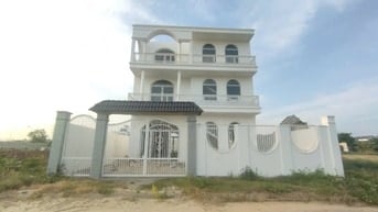 Khu KDC Phú Nhuận Q9, sổ đỏ, cần bán nhanh, giá thấp nhất trong dự án.