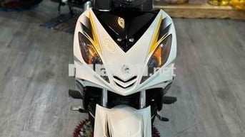 Ex côn tay xuống áo 2010 trắng đen máy rin keng