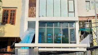 CỰC PHẨM ỐP KÍNH Mặt tiền 184C Lê Văn Sỹ - Có nội thất, P.10, Q.PN 