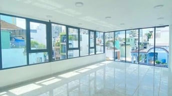Cho thuê Góc 2 MT. Mở TT năng khiếu. ngoại ngữ. Thẩm mỹ