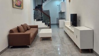 Cho thuê nhà mới tinh Hồ Tùng Mậu: 40m2, 5 tầng, full nội thất, 13tr