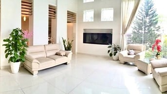 Biệt thự cho thuê Thảo Điền – mt 18.5m, gần Nguyễn Văn Hưởng – 7PN