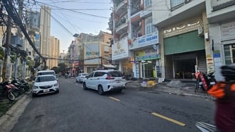 Bán 1T4L Mặt tiền đường 12m Nguyễn Hữu Cảnh ngay sát Ga Metro Văn Thán