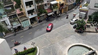 cho thuê giá rẻ nhà nguyên căn mặt tiền Quận 1 