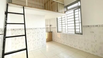 Phòng trọ ban công có gác 2tr8/thang có nhà xe riêng Đ.Lê Trọng Tấn 
