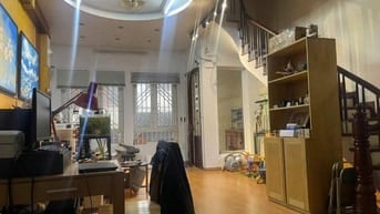 Bán nhà mặt phố Vĩnh Phúc, Q Bà Đình, 60m2, 6 tầng, mặt tiền 5m, ô tô 