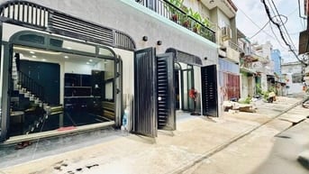 Định cư nước ngoài bán gấp Nhà Nguyễn Sĩ Cố,p15, Q8. Chỉ 2,42tỷ. Hẻm5m