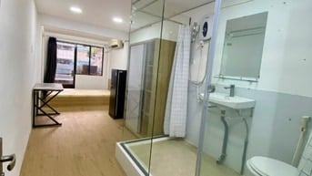 Cho thuê nhà nguyên căn 2L,5P,5WC Hẻm 4m sát Mặt tiền Điện Biên Phủ 