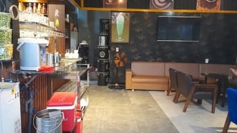 TUYỂN GẤP 4 BẠN NV LÀM HÈ TẠI TÂN BÌNH