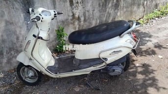 Attila Elizabet 2011 biển số 38 Hà Tĩnh