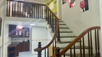  Cho thuê nhà riêng 4 tầng tại ngõ 27 Cát Linh, chính chủ, không trung