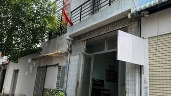 Bán nhà cấp 4 , 2 mặt trước sau 