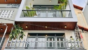 Bán nhà DT 58m2 đường Tô Ngọc Vân P. Thạnh Xuân Q12 giá 2tỷ250tr