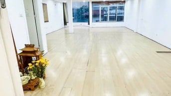 Cho Thuê Nhà Làm Văn Phòng, Mặt Phố Nguyễn Công Hoan, 105m - 12,5tr/th