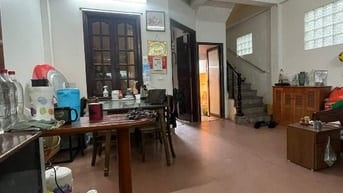 Chính chủ bán nhà Đội Cấn: 4 tầng, 3 ngủ, 3wc