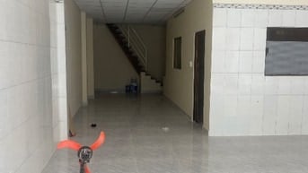 Cho thuê nguyên căn 6x17m đường xe tải Tô Hiệu, tân phú