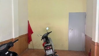 Cho thuê nhà ngõ 239 Bùi Xương Trạch, Ngã Tư Sở