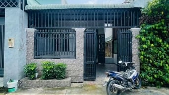 Bán gấp nhà ở ngay 1 / Lê Thị Hồng Gấm , Hóc Môn 100m2 SHR giá 869tr