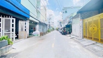 Bán Dãy Trọ 8 Phòng - Giá 1,2 Tỷ - Doanh thu 15tr/1tháng