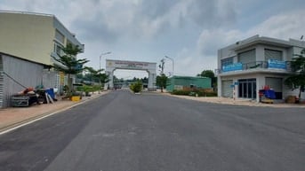 Chính chủ e cần bán lô đất mặt tiền kdc PTA5 cách kcn Tân bình 2km