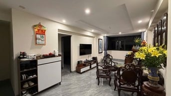 Tôi bán CHTT Dầu Khí Láng Hạ 70m2 giá 4.7 tỷ ( bao phí sang tên)