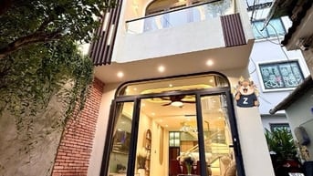 💥Gần HXH Thích Quãng Đức, P5, Phú Nhuận, DT: 3,9m * 11m, nở hậu 5,3m