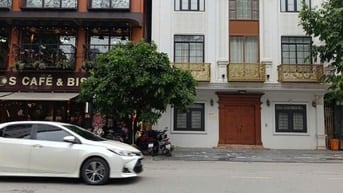 BÁN GẤP – NHÀ GIÁ RẺ - MẶT PHỐ XUÂN DIỆU – 128M2 X 4 TẦNG – CHỈ 72 TỶ