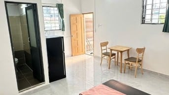 Phòng đẹp đủ nội thất 2 cửa sổ trời thoáng mát - 224Lý Thường Kiệt Q10