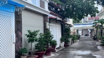 Phòng trọ ở ghép (Dạng KTX), Nơ Trang Long, BT, Giá 2-2,2tr/1bạn/th
