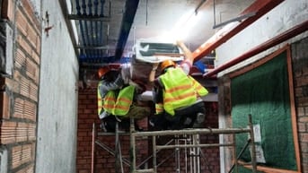 Việc cơ khí, phụ cơ khí , nhanh nhẹn , hoạt bát .