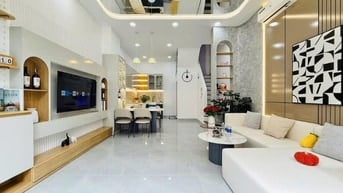 Bán nhà kế công viên Hoàng Văn Thụ - 45m2 giá chỉ 1ty750