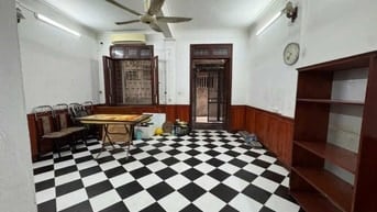 Cho THUÊ NR Tại Quận Cầu Giấy,50m2x4,4PN,3WC,ở GĐ và làm VP hoặc CHDV 