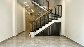 Kinh doanh thua lỗ bán gấp nhà Đoàn Nguyễn Tuấn 1T2L, giá 968tr.SHR