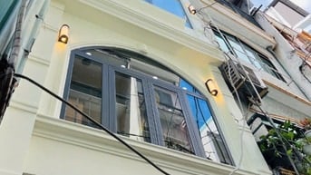 Bán nhà hẻm đường Nguyễn Thiện Thuật, Phường 2, Quận 3