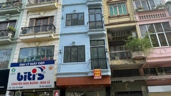 Cho thuê nhà 2 mặt phố, mặt trước 123R Thuỵ Khuê, mặt sau phố Đồng Cổ